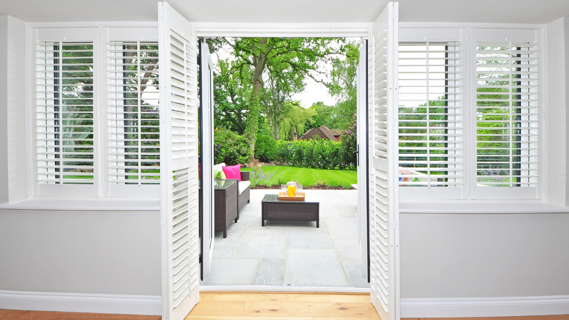 patio doors with blinds