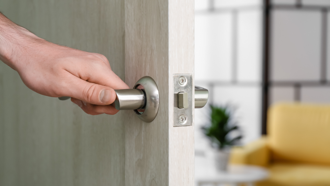 How to change a door handle