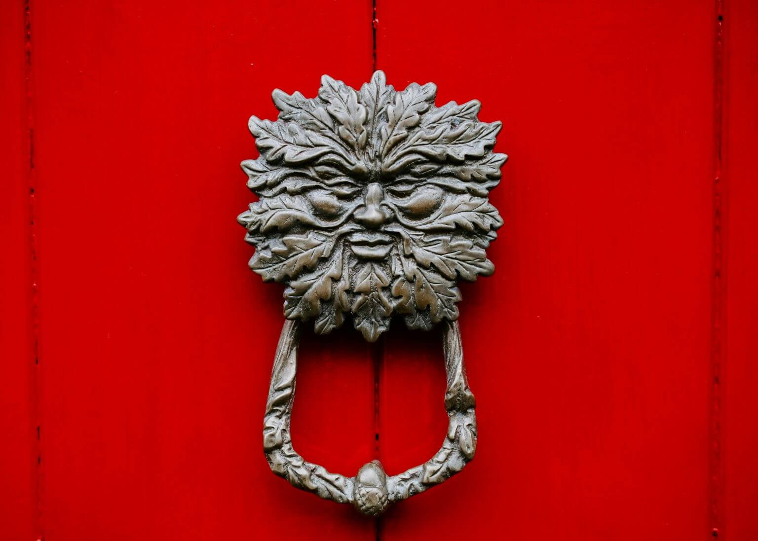 How to choose a door knocker