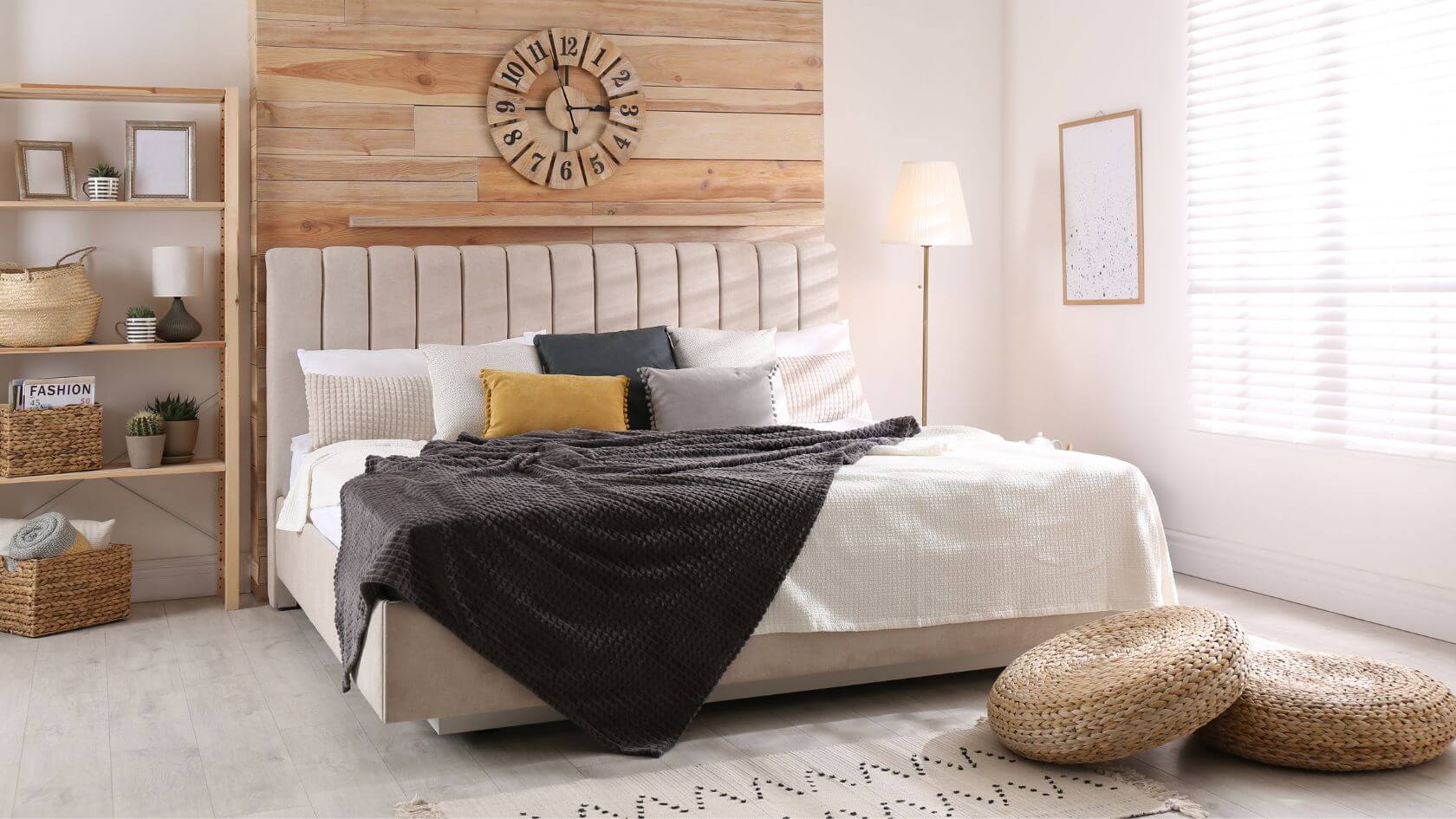 A Warm Festive How to Decorate the Guest Bedroom Vibrant